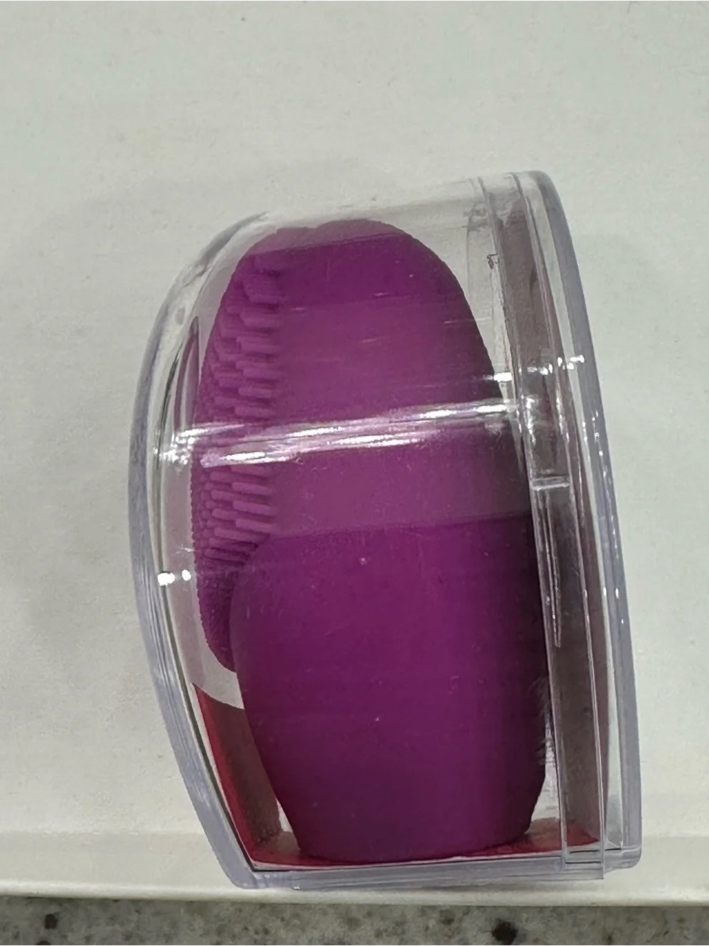 FOREO LUNA play plus Facial Cleansing Brush - Magenta